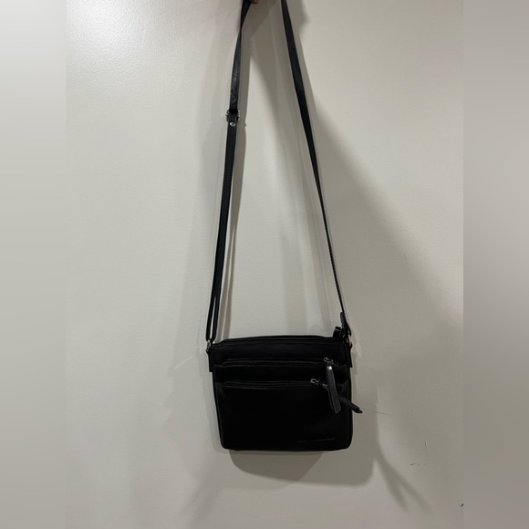 Guy Laroche Real Leather Cross Body Purse - Picture 3 of 6